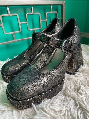 Circus NY by Sam Edelman Metallic Black T-Strap chunky Platform Heels size 8 New